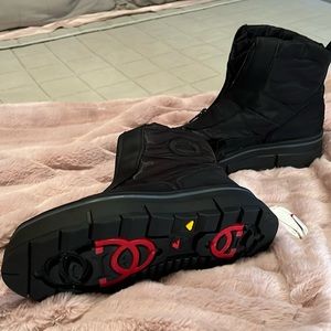Pajar brand women’s boot with ice grippers